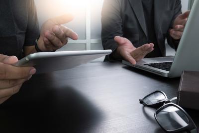 Mac v Windows Laptops for Business: Which is Right for You?